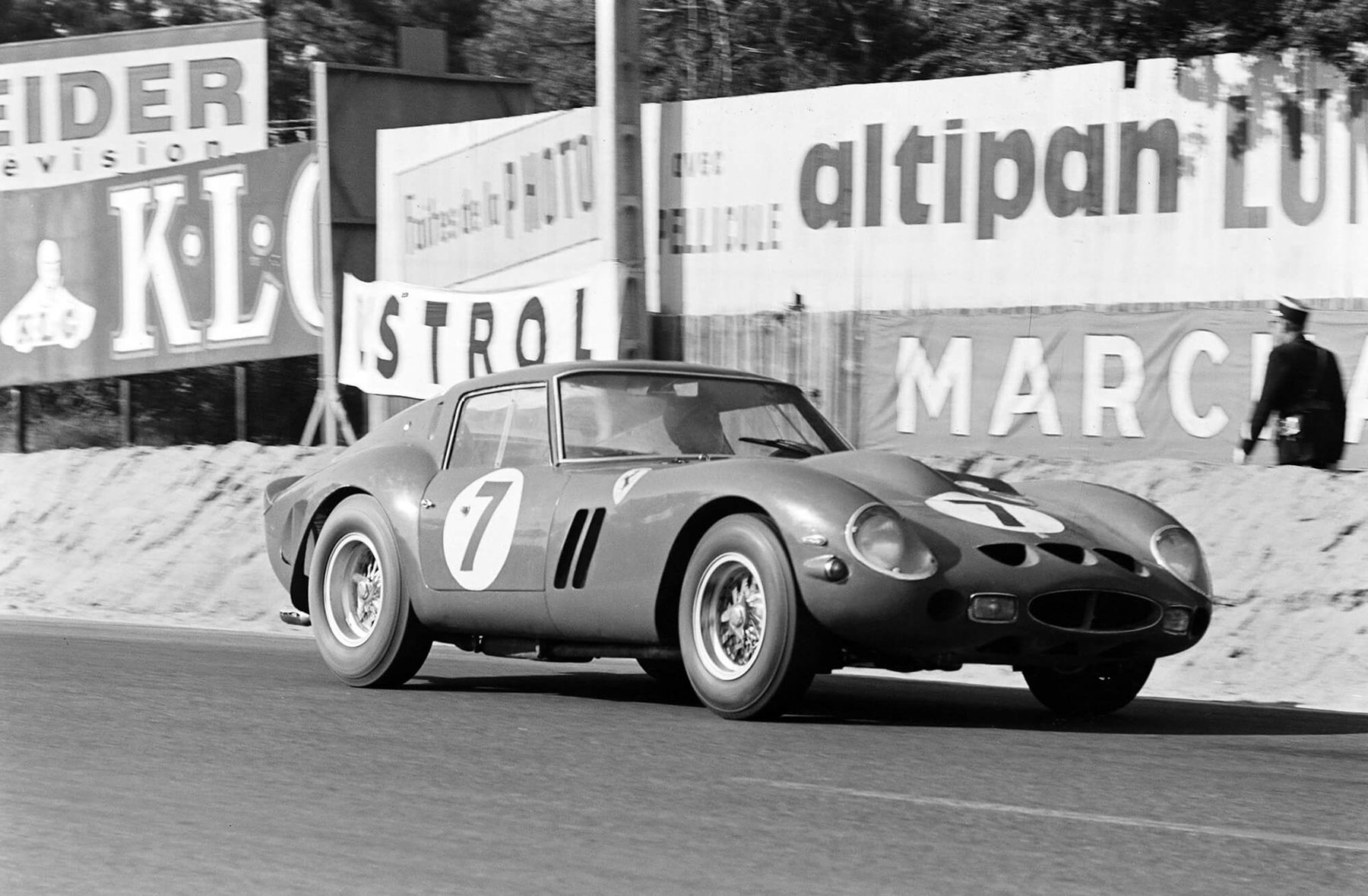 Chassis no. 3765, race #7, driven by Mike Parkes and Lorenzo Bandini during the 24 Hours of Le Mans at Circuit de la Sarthe on 24 June 1962.